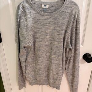 Old Navy Men's Light Gray Crewneck Sweater